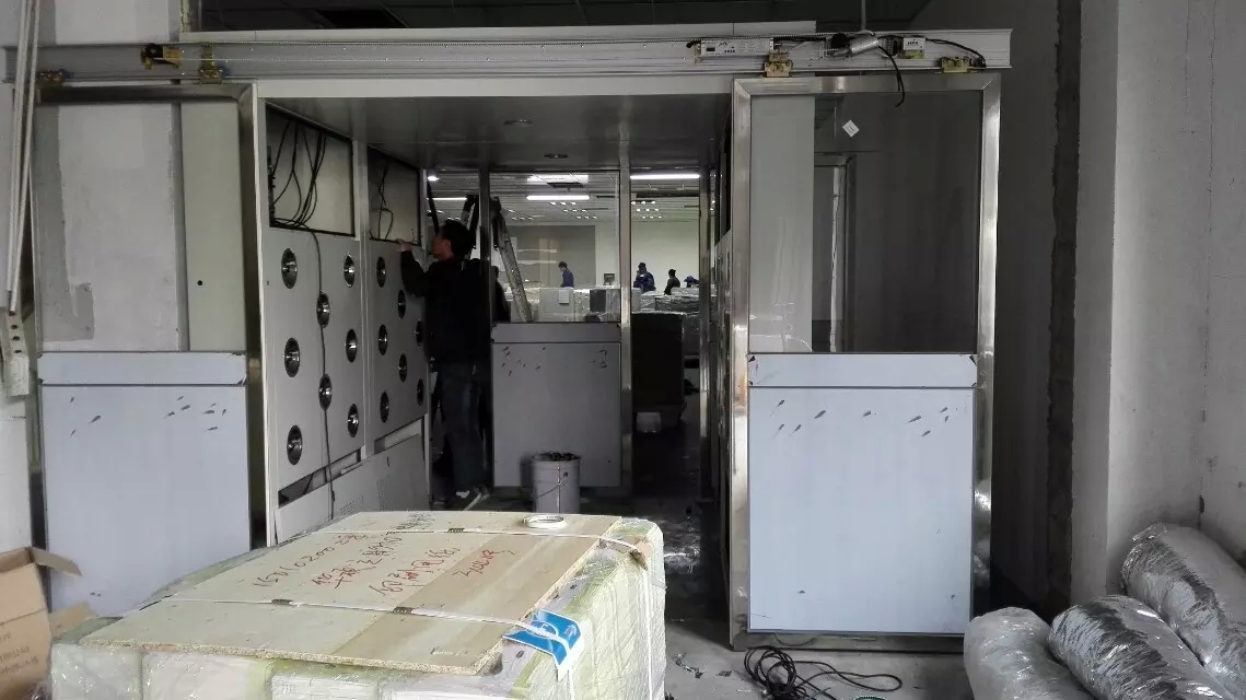 全自動(dòng)風(fēng)淋室的幾個(gè)簡易故障與排除技巧