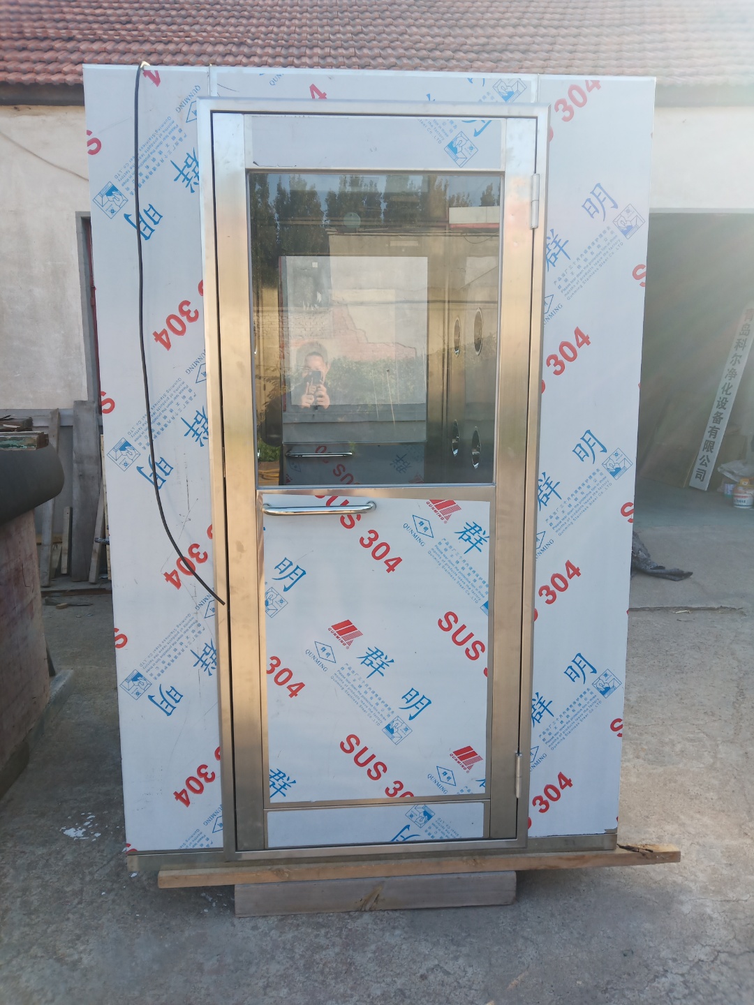 全自動風(fēng)淋室：選購雙人風(fēng)淋室主要看哪些方面呢？