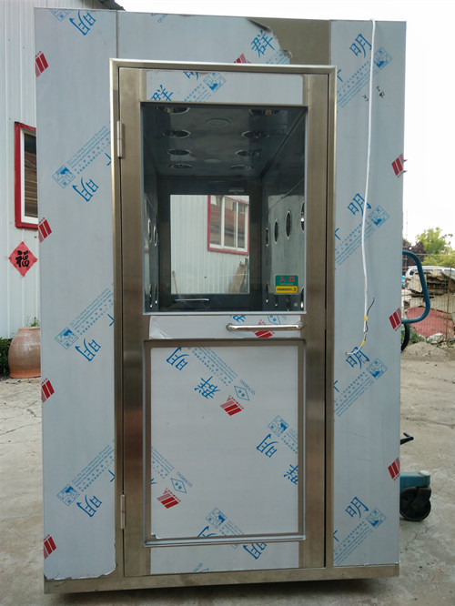 汽車(chē)廠涂裝車(chē)間風(fēng)淋室通道有什么特殊要求嗎?